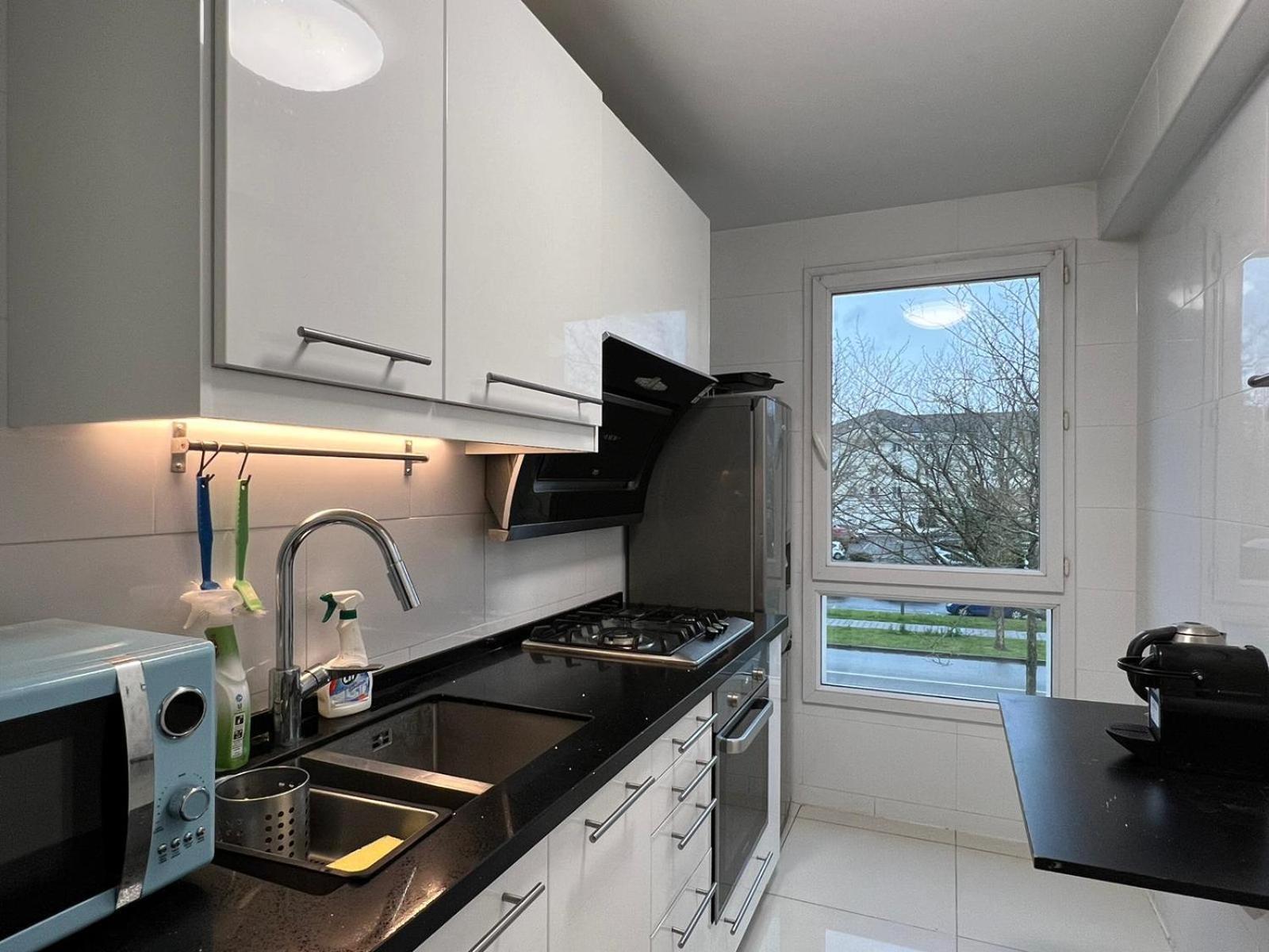 Location 3 Chambres Spacieuses Dans Appartment 2 Mn Rer Bussy Saint Georges エクステリア 写真